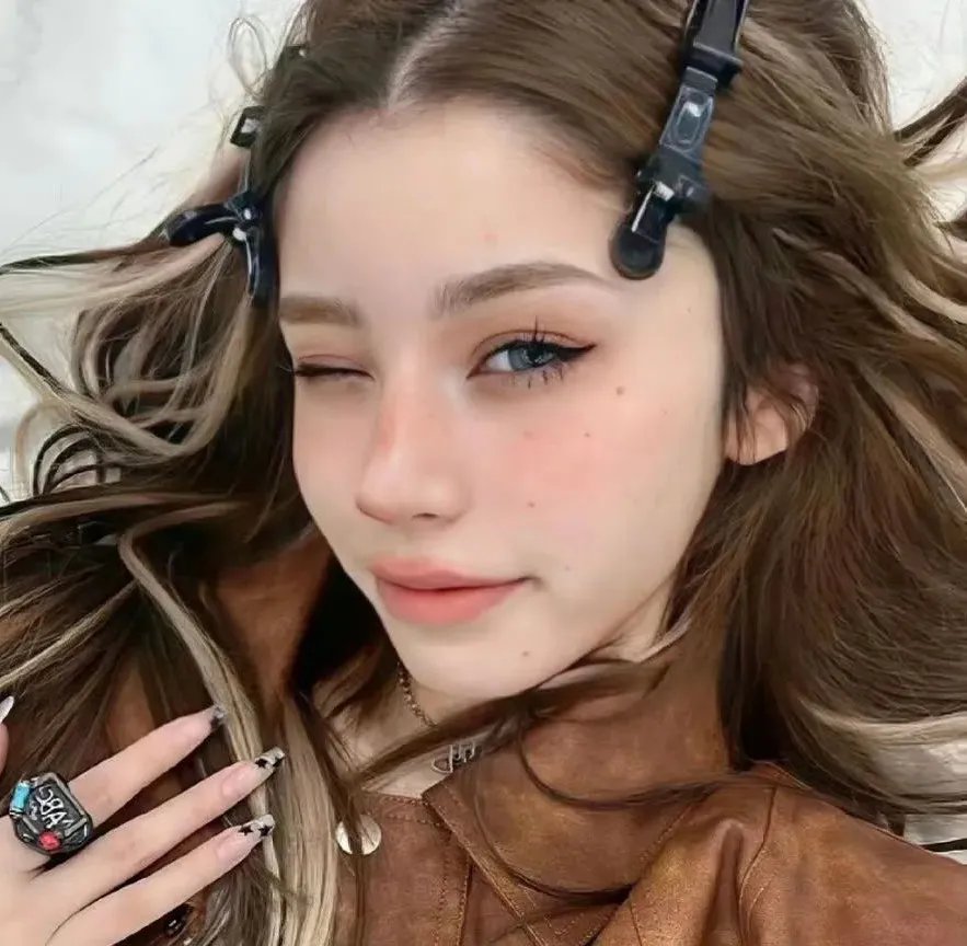 暴雨狂云
